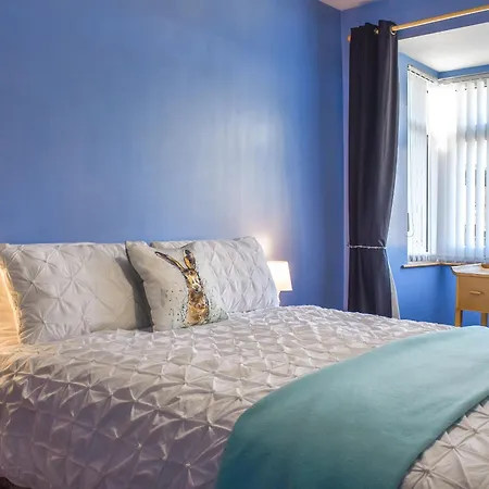 Railway Sleepers * Γουίτμπι